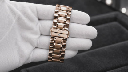 WsC Fury diamond clasp detail loop